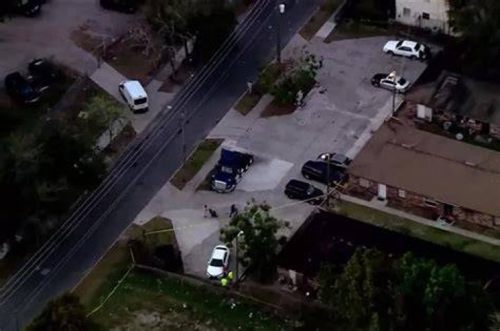 
10 wounded, 2 critical, in drive-by shooting in central Florida 