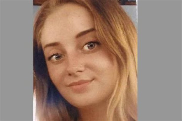 
22-year-old Woman, Rebecca Steer, dies in a deadly Traffic accident 