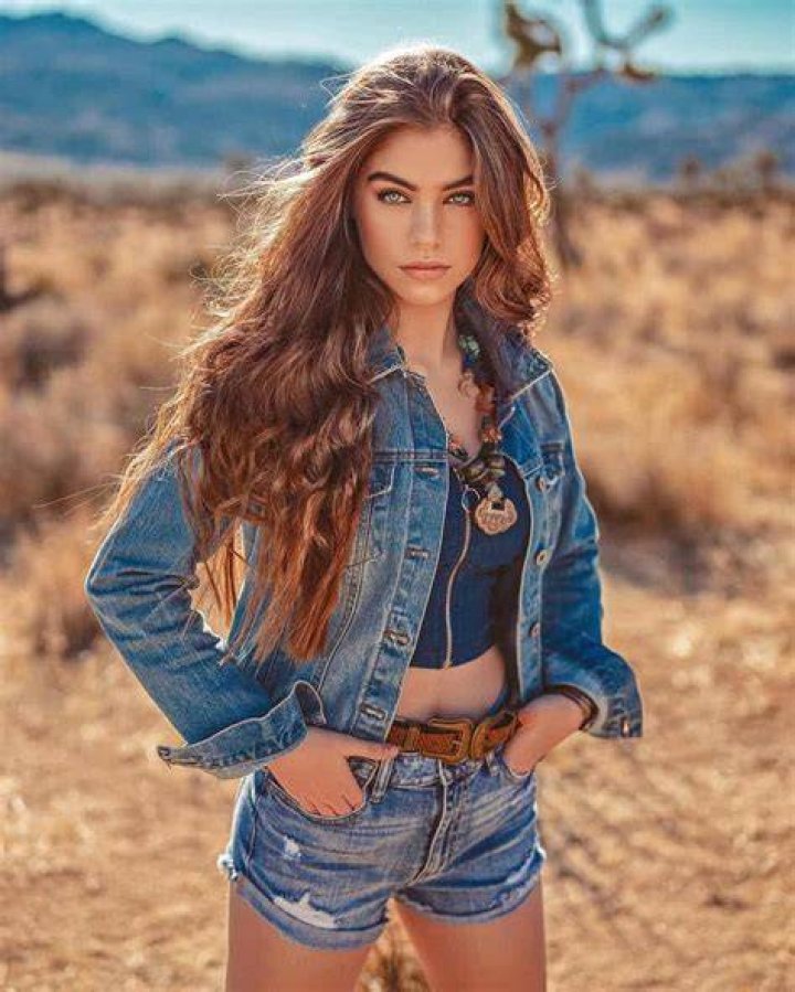 Ainsley Weber Height, Weight, Net Worth, Age, Wiki, Who, Instagram, Biography