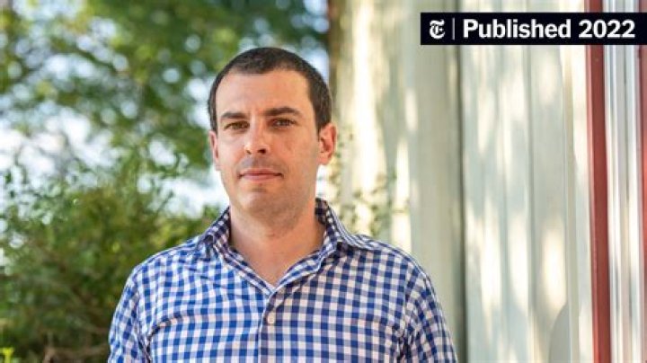 
Alex Lasry Height, Weight, Net Worth, Age, Birthday, Wikipedia, Who, Instagram, Biography 