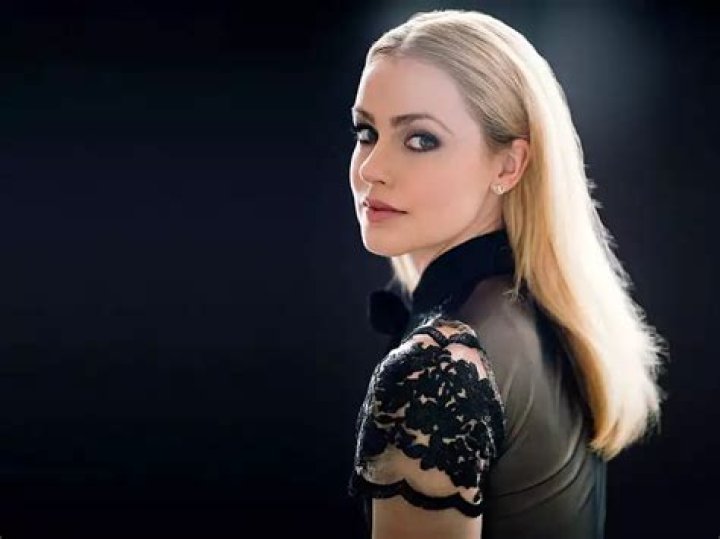 Amanda Schull Height, Weight, Net Worth, Age, Birthday, Wikipedia, Who, Instagram, Biography