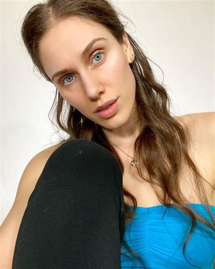 
Cassandra Bankson Height, Weight, Net Worth, Age, Birthday, Wikipedia, Who, Nationality, Biography 