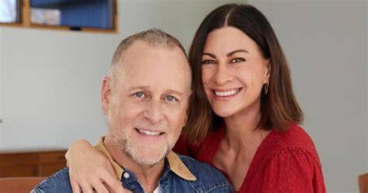 Dave Coulier’s relationship status. Who is his wife and Net Worth?