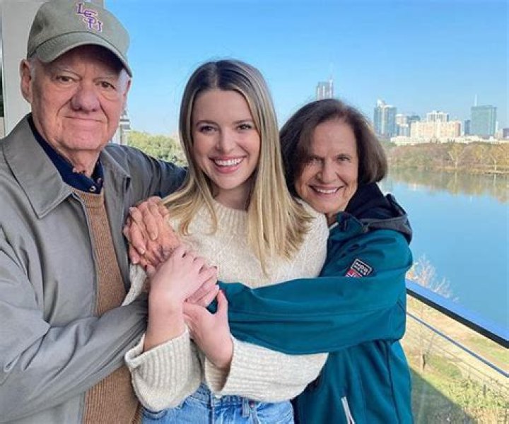 Did Michel Janse Divorce With Husband Brook Smith? Fans Want Answers