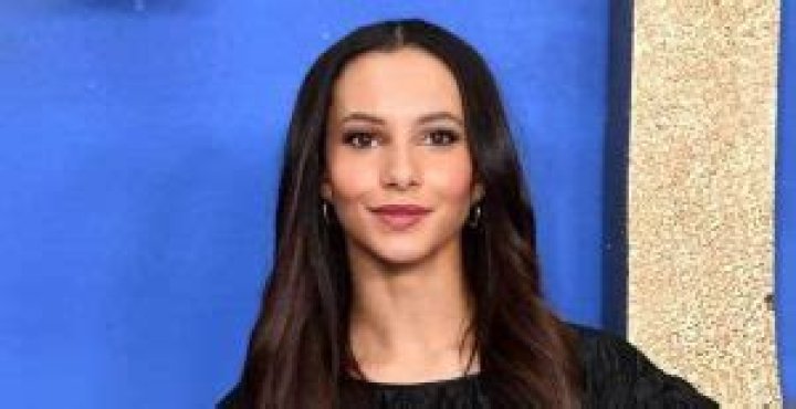 
Francesca Hayward Height, Weight, Net Worth, Age, Birthday, Wikipedia, Who, Nationality, Biography 