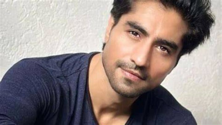 
Harshad Chopda Height, Weight, Net Worth, Age, Birthday, Wikipedia, Who, Nationality, Biography 