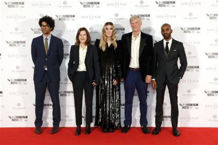 Is Richard Ayoade Gay? Age, Height, Net Worth