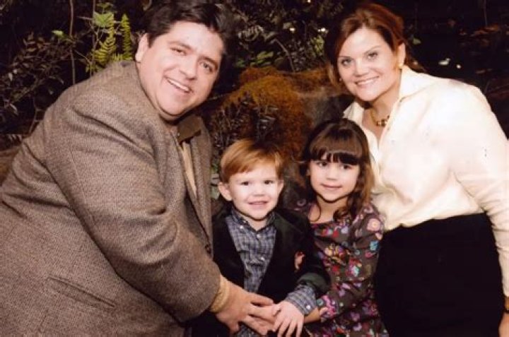
JB Pritzker’s Daughter Teddi Pritzker Age: How Old Is She? 