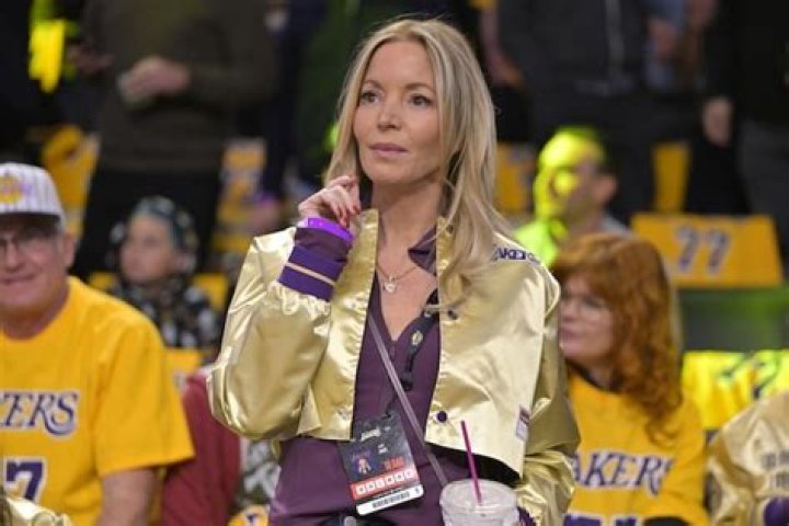 
Jeanie Buss and Los Angeles Lakers Legends Talk Kobe Bryant and the Franchise’s ‘Legacy’ 