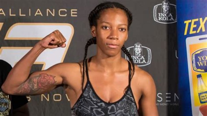 
Joselyne Edwards Height, Weight, Net Worth, Age, Birthday, Wikipedia, Who, Nationality, Biography 