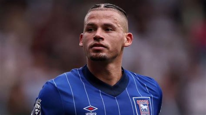 Kalvin Phillips Height, Weight, Net Worth, Age, Birthday, Wikipedia, Who, Instagram, Biography