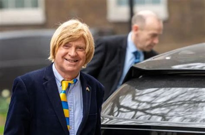 
Michael Fabricant Height, Weight, Net Worth, Age, Birthday, Wikipedia, Who, Nationality, Biography 