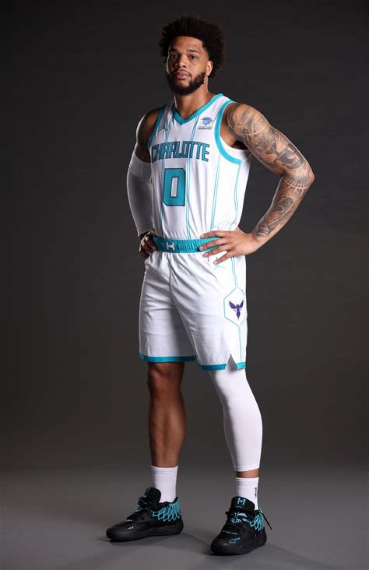 
Miles Bridges Height, Weight, Net Worth, Age, Birthday, Wikipedia, Who, Nationality, Biography 