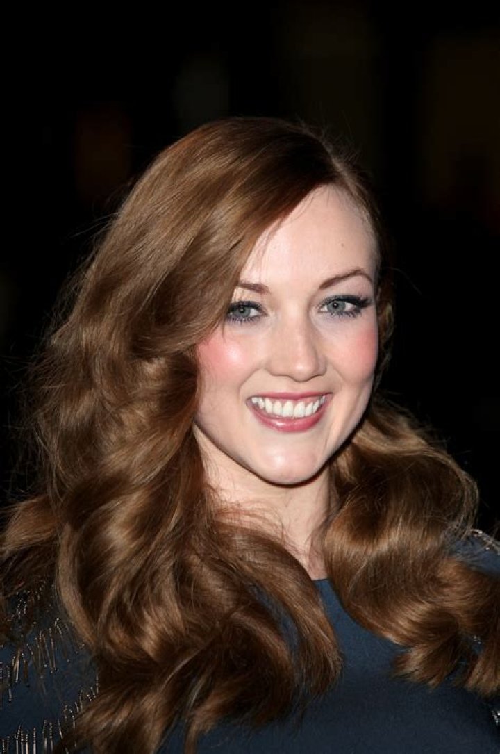 Nichola Burley Height, Weight, Net Worth, Age, Birthday, Wikipedia, Who, Instagram, Biography