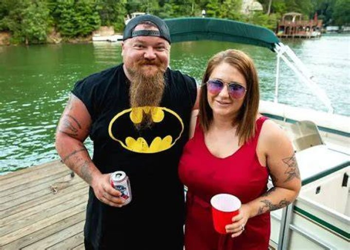 
Popular Youtuber Catfish Cooley Shares Moments With His Wife Munica Cooley On His Instagram 