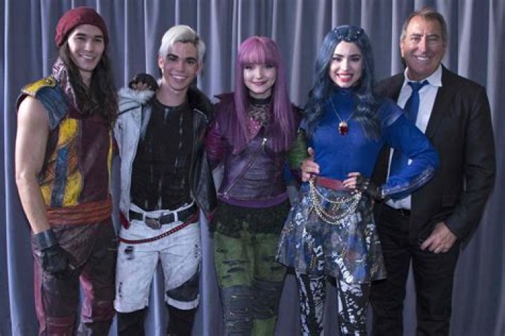 
Violett Beane Boyfriend Booboo Stewart Belongs To A Family Of Different Ethnic Background 