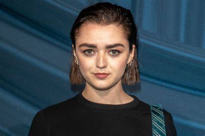
What Is Wrong With Maisie Williams Teeth? Here Is What You Need To Know About 