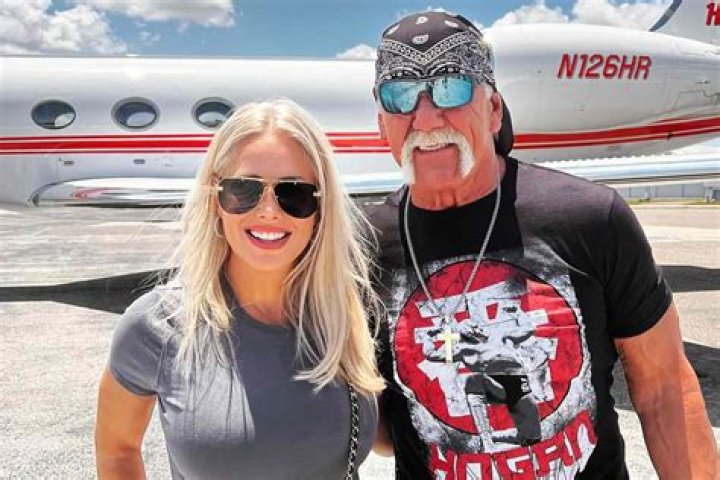 
Who is Iran Angelo? Get To Know Hulk’s Ex-Wife 