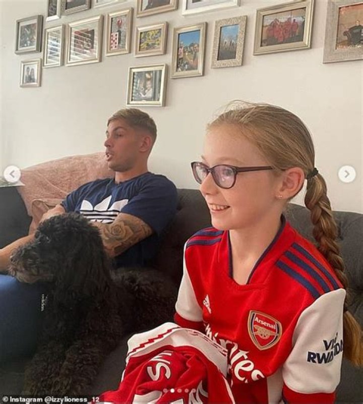 
Who Is the Girlfriend of Emile Smith Rowe? Meet Les And Fiona Smith, The Parents Of Arsenal’s Attacking Midfielder 