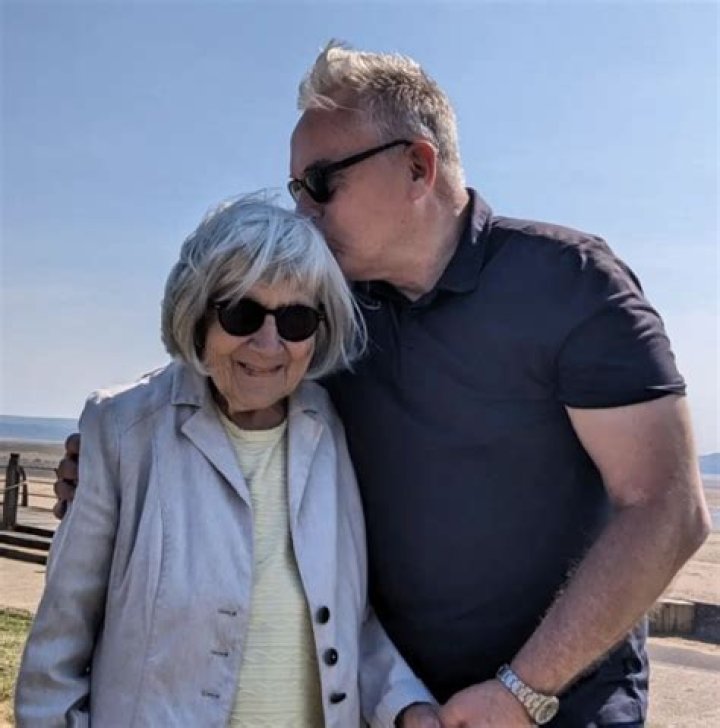 
Who was Hywel Teifi Edwards, Huw Edwards’ father? 