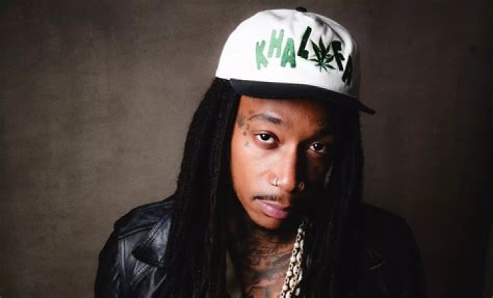 
Why are Twitter users talking about Wiz Khalifa’s toes? 